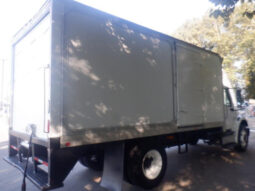 
										2011 Freightliner M2 106 full									