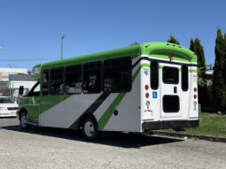 
										2013 Chevrolet Express 4500 full									