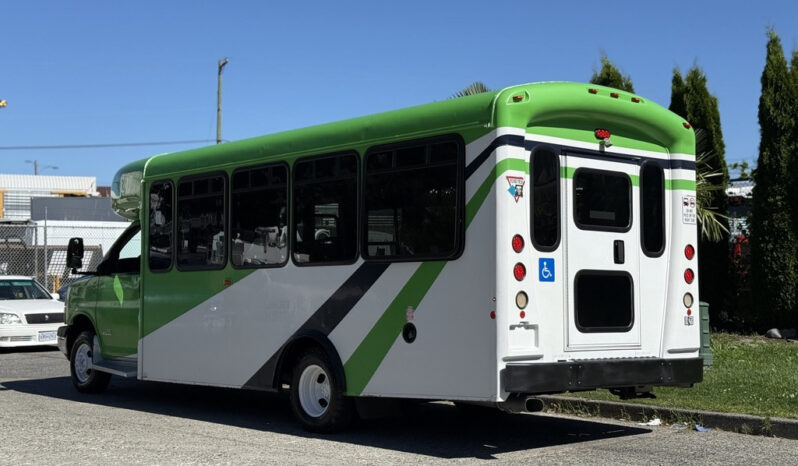 
								2013 Chevrolet Express 4500 full									