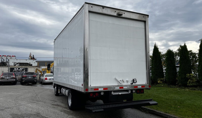 
								2018 Hino 195 full									