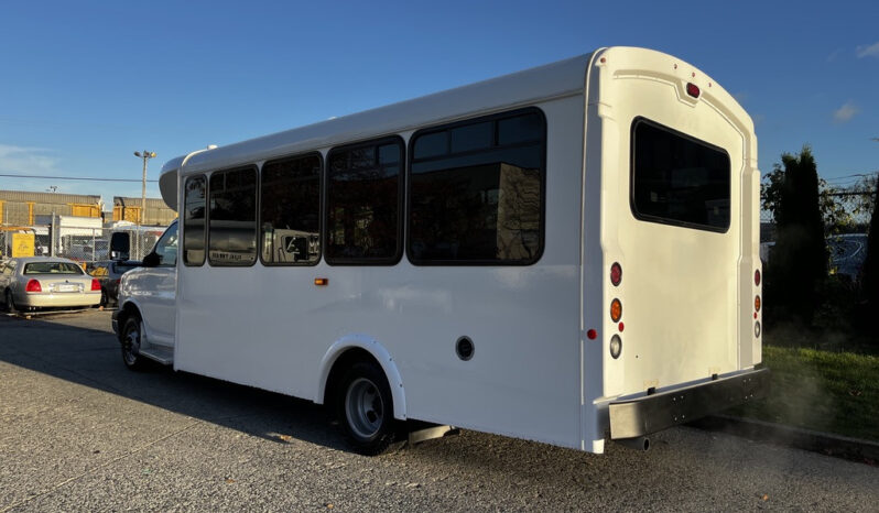 
								2017 Chevrolet Express full									