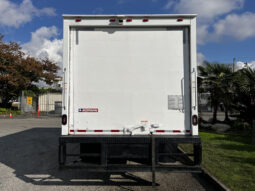 
										2019 Isuzu NPR-HD full									