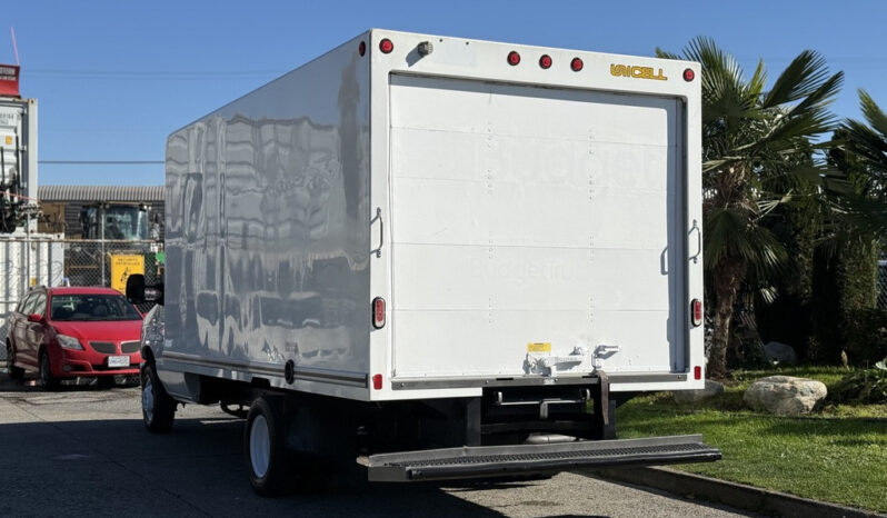 
								2019 Ford Econoline full									