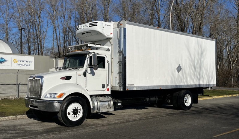 
								2008 Peterbilt 355 full									