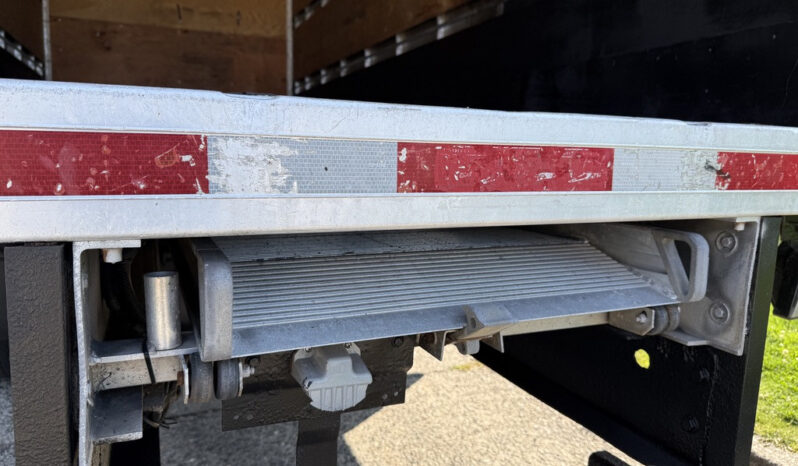 
								2019 Isuzu NRR full									