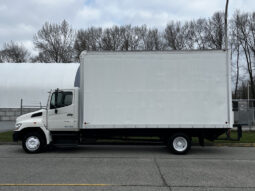 
										2006 Hino 268 full									