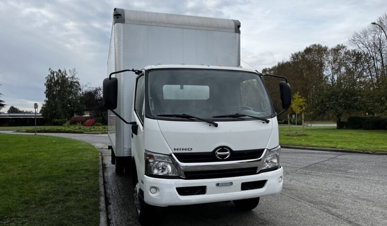 
								2018 Hino 195 full									