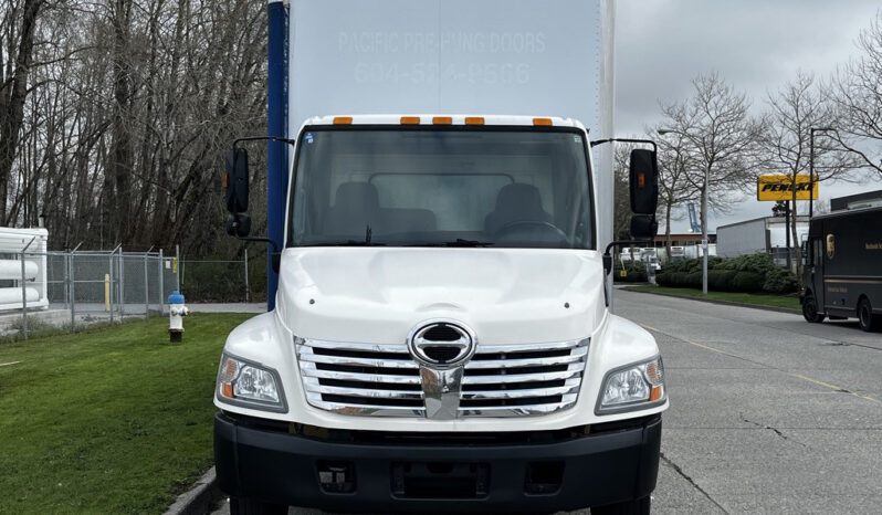 
								2006 Hino 268 full									
