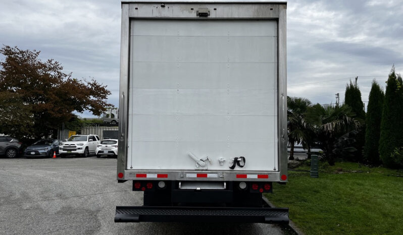 
								2018 Hino 195 full									
