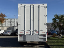 
										2011 Freightliner M2 106 full									