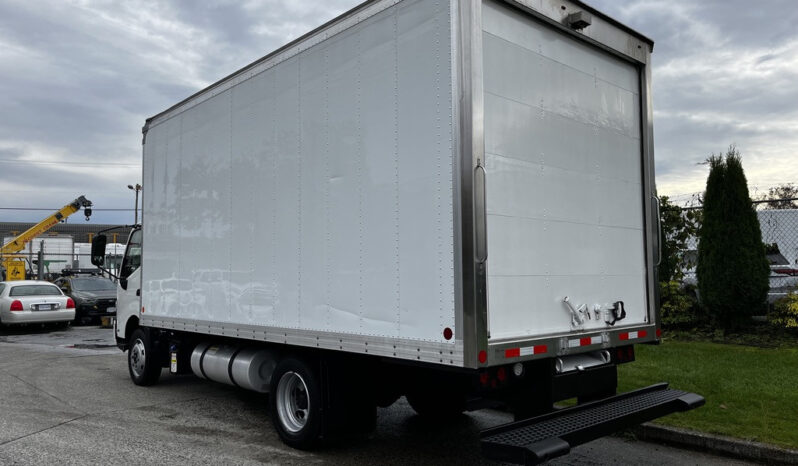 
								2018 Hino 195 full									