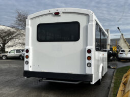
										2017 Chevrolet Express full									