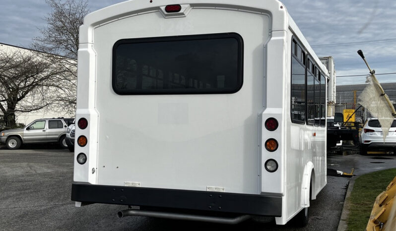 
								2017 Chevrolet Express full									