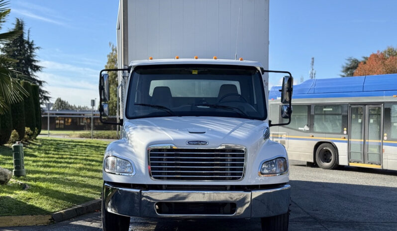 
								2011 Freightliner M2 106 full									
