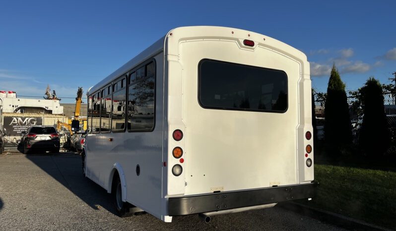 
								2017 Chevrolet Express full									
