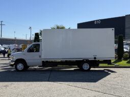 
										2019 Ford Econoline full									