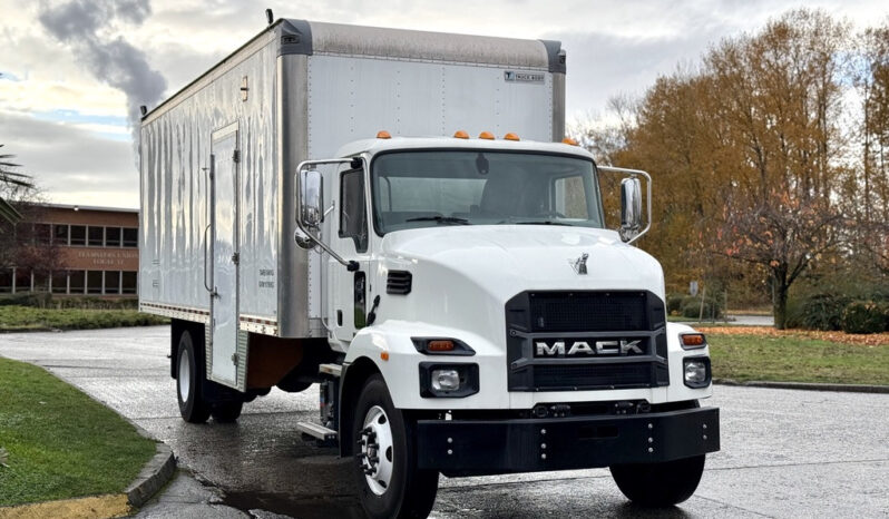 
								2021 Mack MD full									
