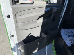 
										2013 Chevrolet Express 4500 full									