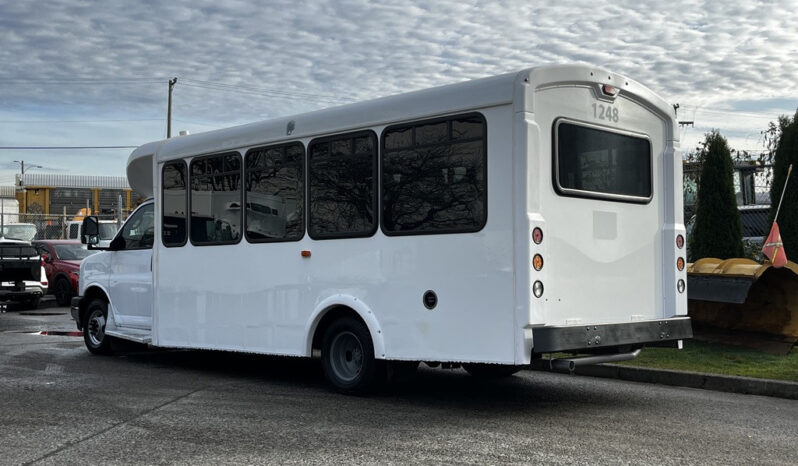 
								2017 Chevrolet Express full									