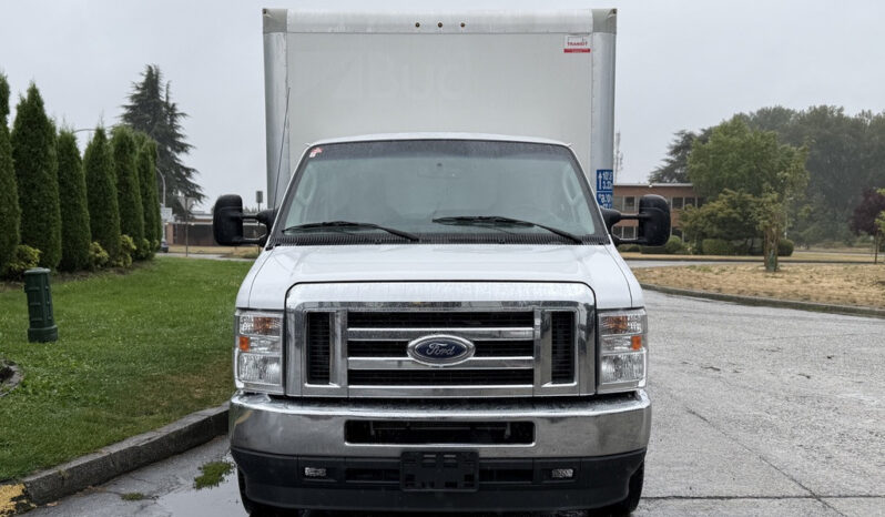 
								2022 Ford E-450 Super Duty full									