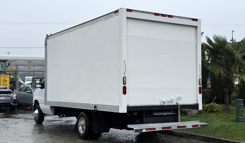 
								2013 Ford Econoline full									