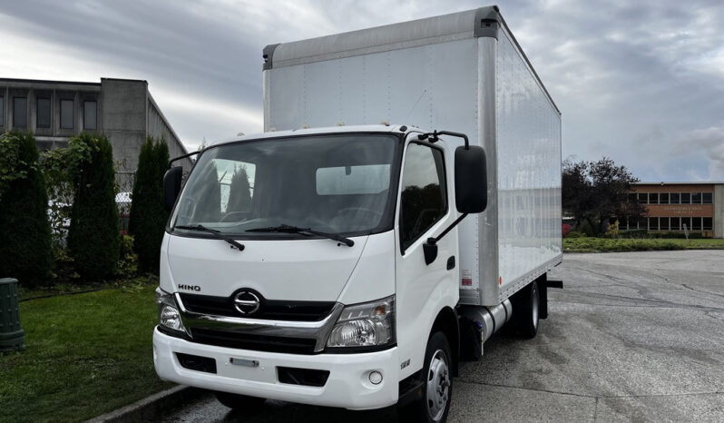 
								2018 Hino 195 full									