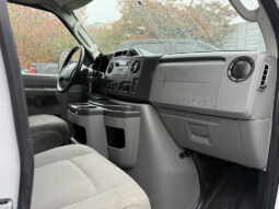 
										2013 Ford Econoline full									