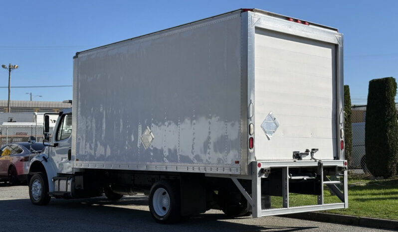 
								2017 Freightliner M2 106 full									