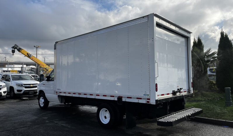 
								2021 Ford E-450 Super Duty full									