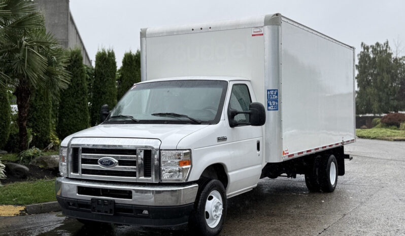 
								2022 Ford E-450 Super Duty full									