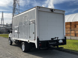 
										2013 Ford Econoline full									