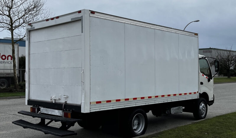
								2013 Hino 195 full									