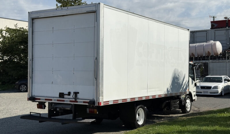 
								2019 Isuzu NRR full									