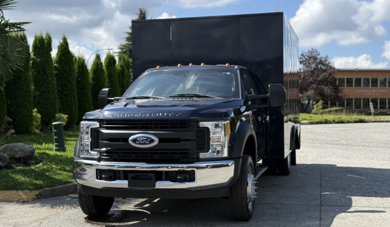 
								2017 Ford F-550 full									