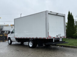 
										2022 Ford E-450 Super Duty full									