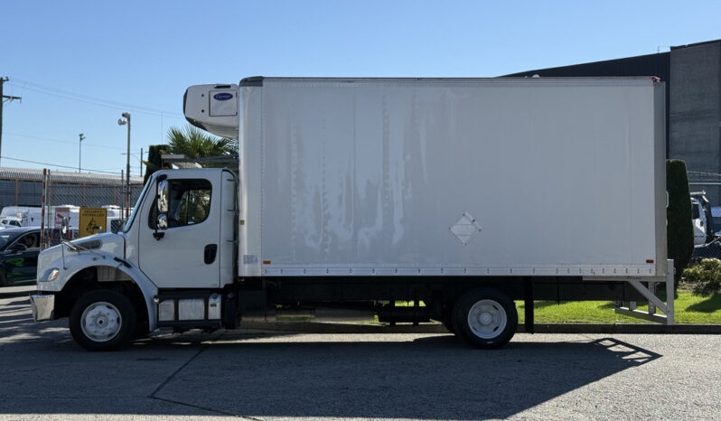 
								2017 Freightliner M2 106 full									