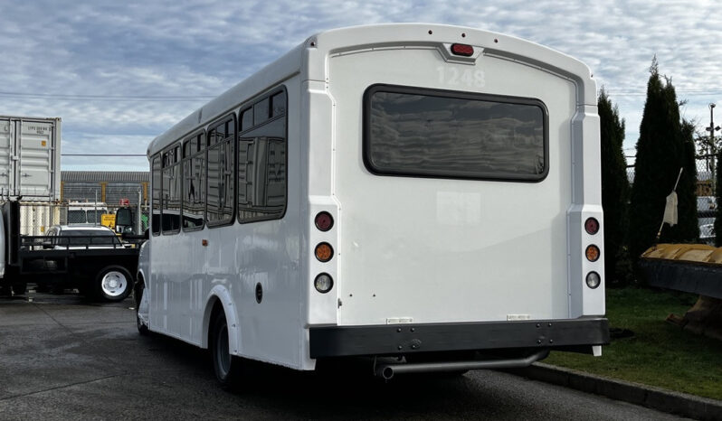 
								2017 Chevrolet Express full									