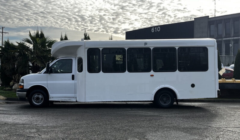 
								2017 Chevrolet Express full									