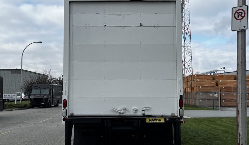 
								2006 Hino 268 full									