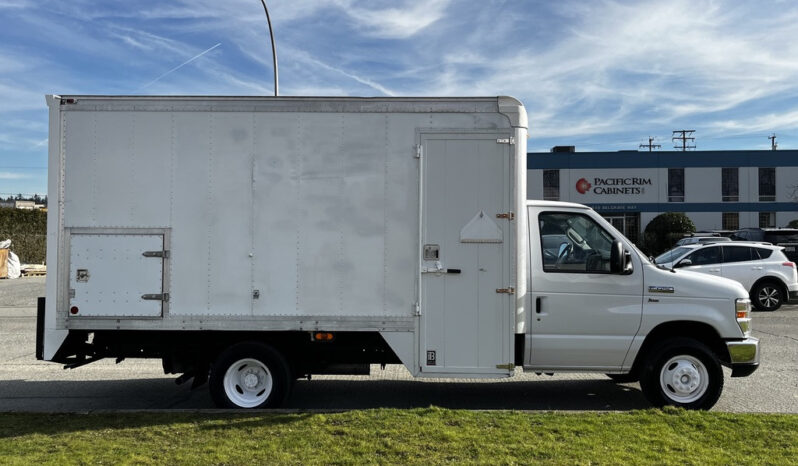
								2013 Ford Econoline full									