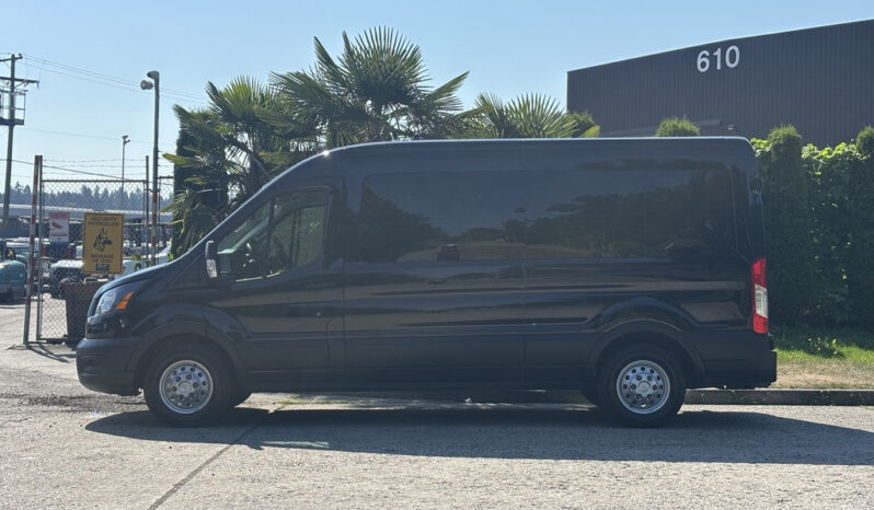 
								2025 Ford Transit full									
