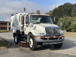 
										2012 International DuraStar full									