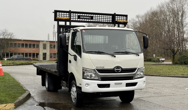 
								2015 Hino 195 full									