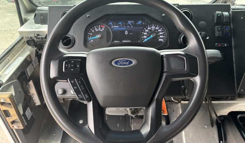 
								2021 Ford Econoline Commercial Chassis full									