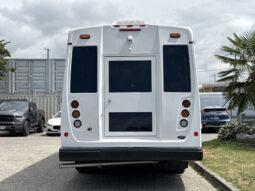 
										2020 Chevrolet Express 4500 full									