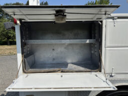 
										2004 Freightliner M2 106 full									