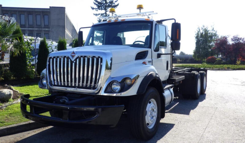 
								2012 International 7400 full									