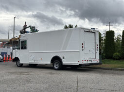 
										2011 Ford E-450 Super Duty full									