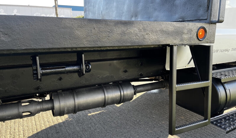 
								2008 Ford F750 full									