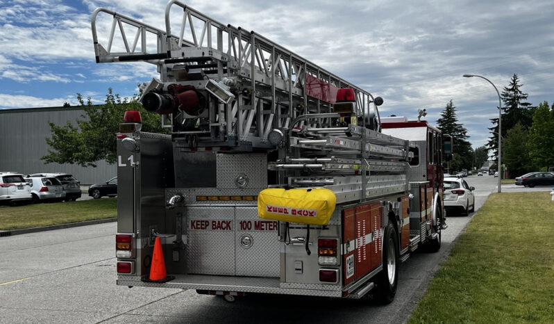 
								2002 Sutphen Monarch full									